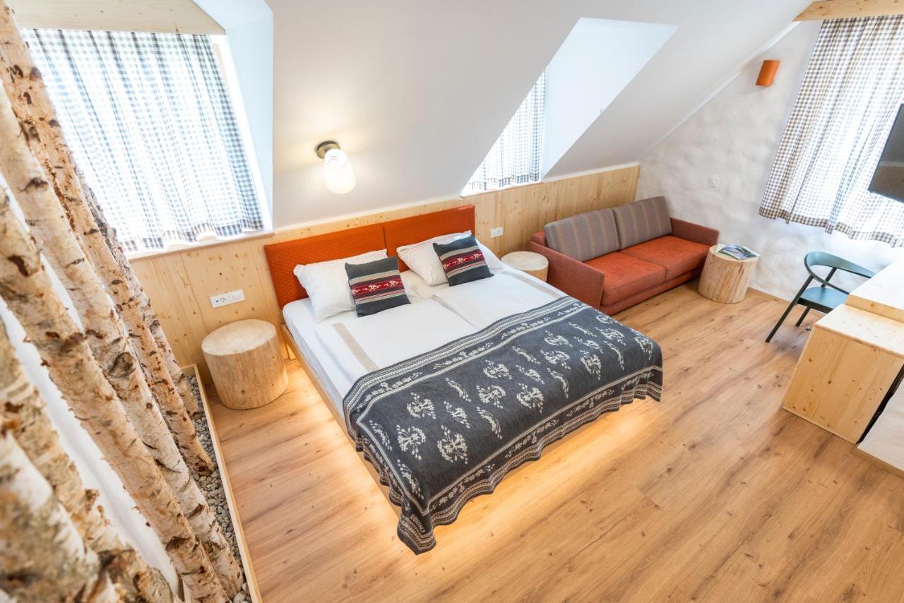 Guesthouse & Camping Danica Bohinj ภายนอก รูปภาพ