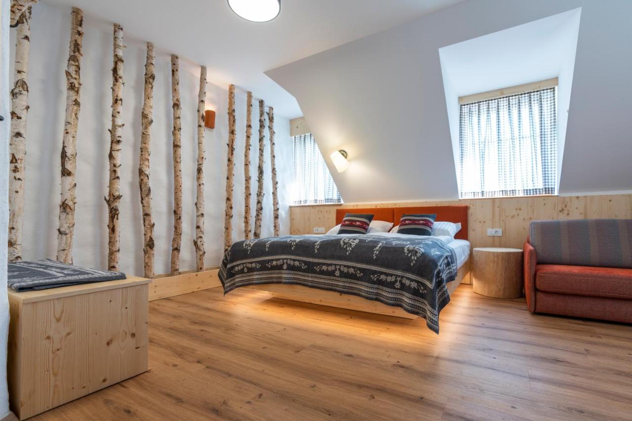 Guesthouse & Camping Danica Bohinj ภายนอก รูปภาพ