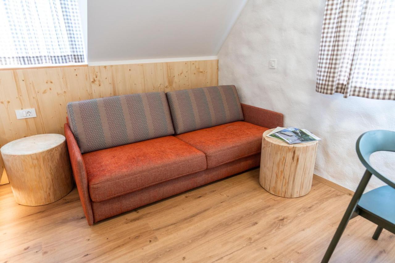 Guesthouse & Camping Danica Bohinj ภายนอก รูปภาพ