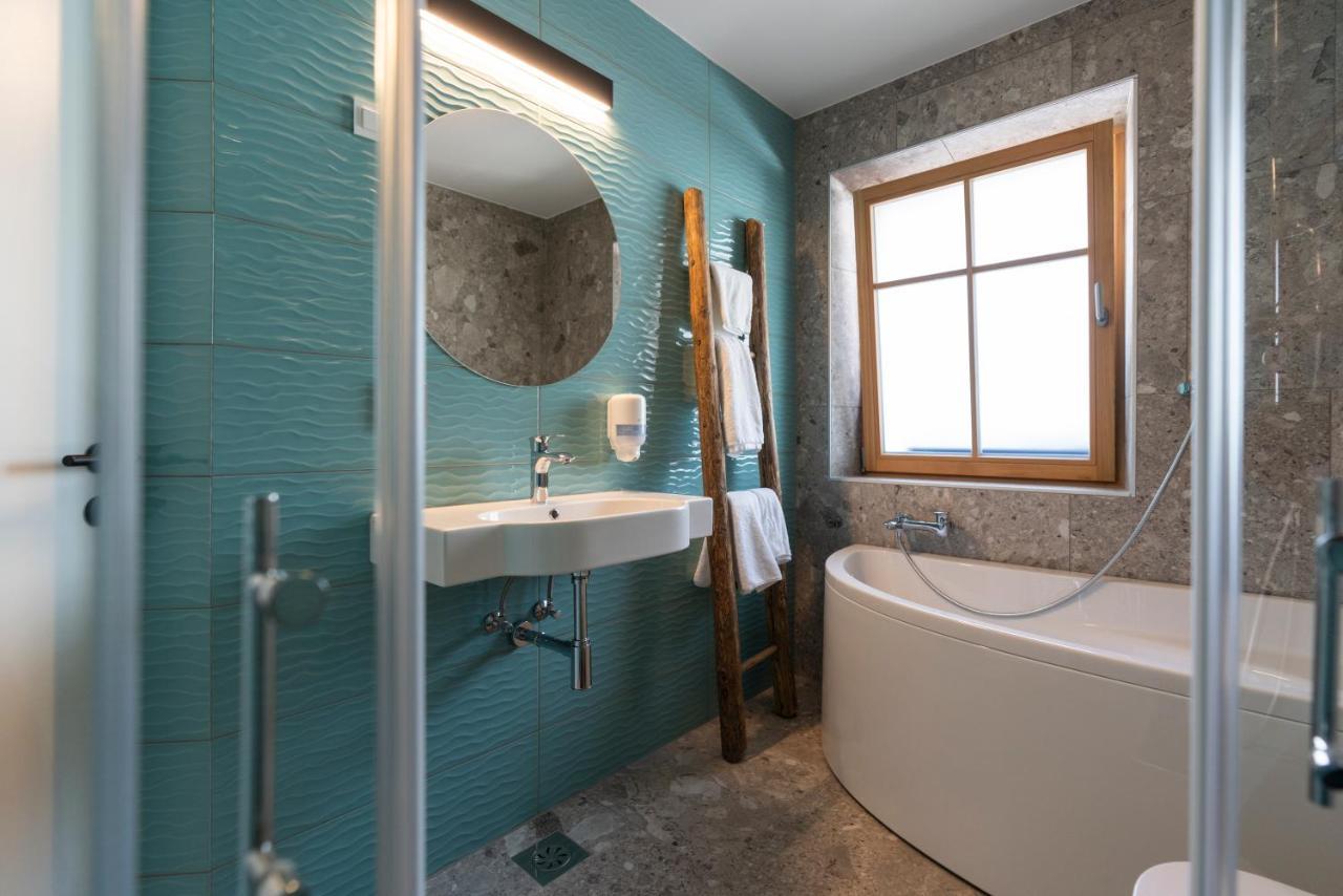 Guesthouse & Camping Danica Bohinj ภายนอก รูปภาพ