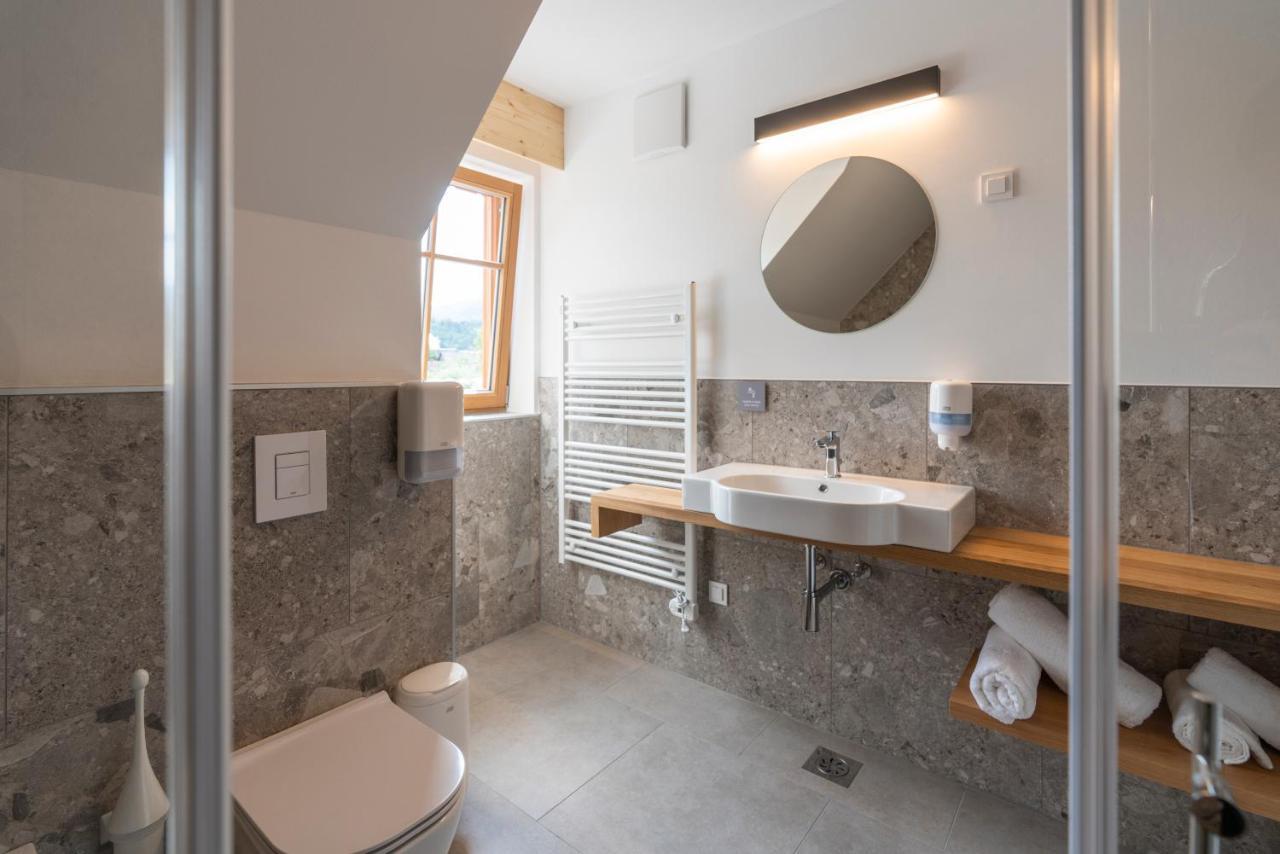 Guesthouse & Camping Danica Bohinj ภายนอก รูปภาพ