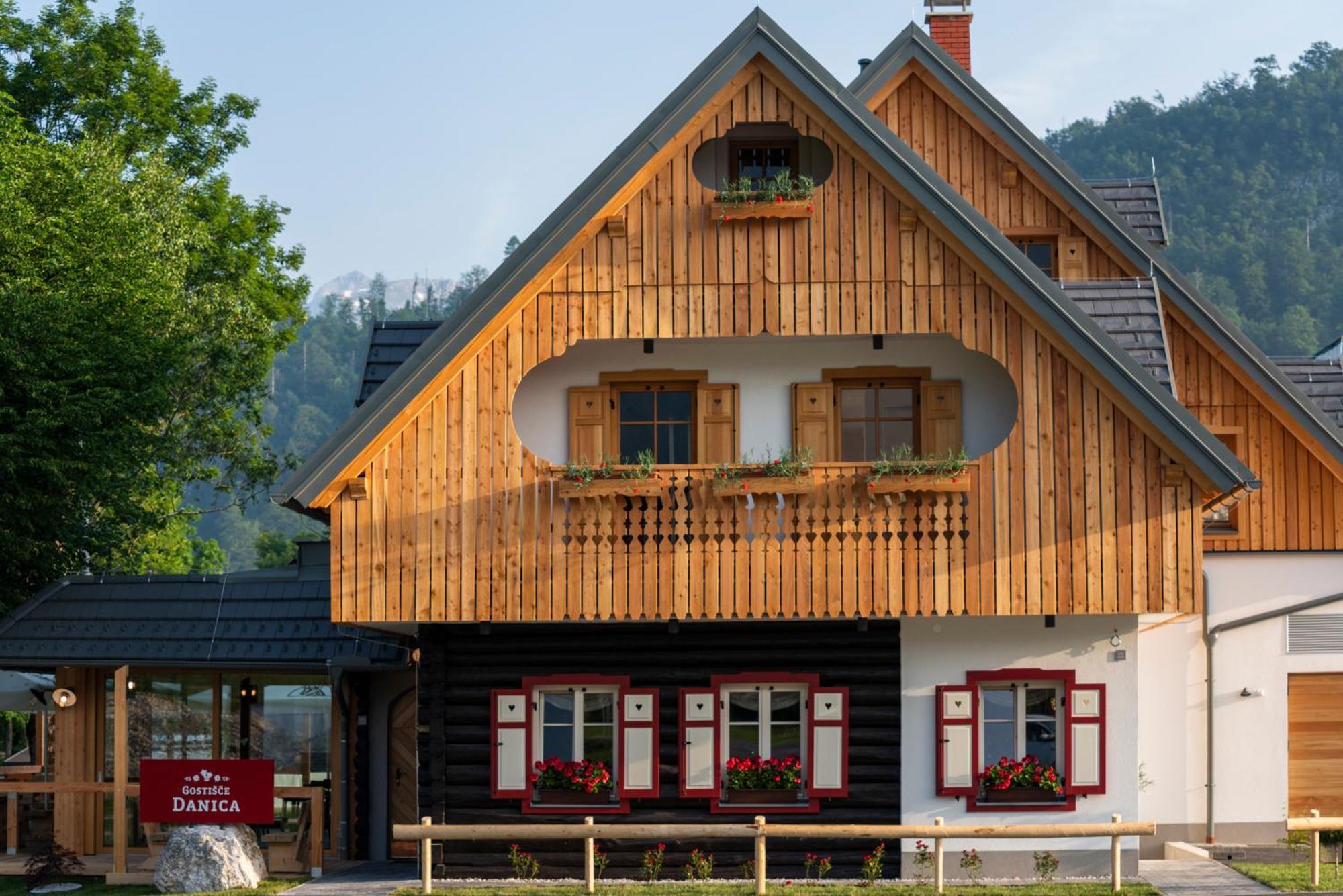 Guesthouse & Camping Danica Bohinj ภายนอก รูปภาพ